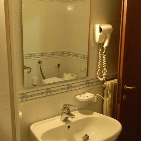 Hotell Royal 3*